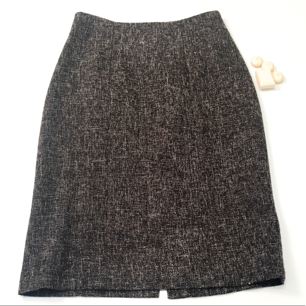 Banana Republic twill skirt size: 4